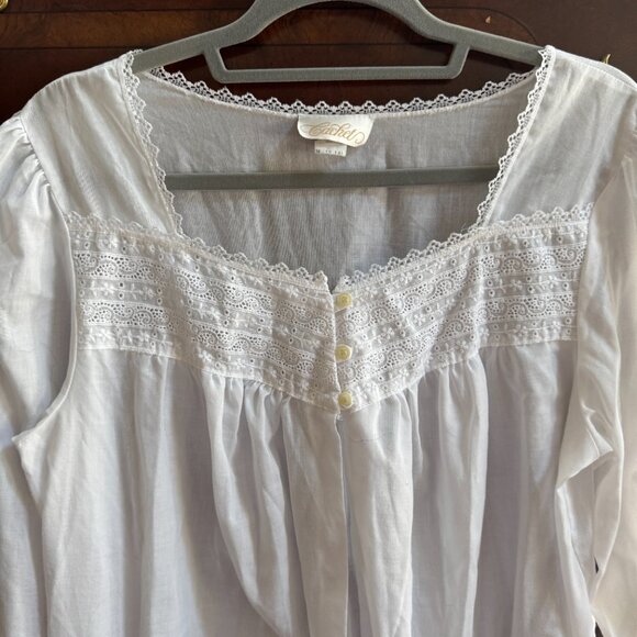 Cachet Vintage Gown and Robe Combo White Eyelet Lace Size 12/14 - Picture 3 of 8